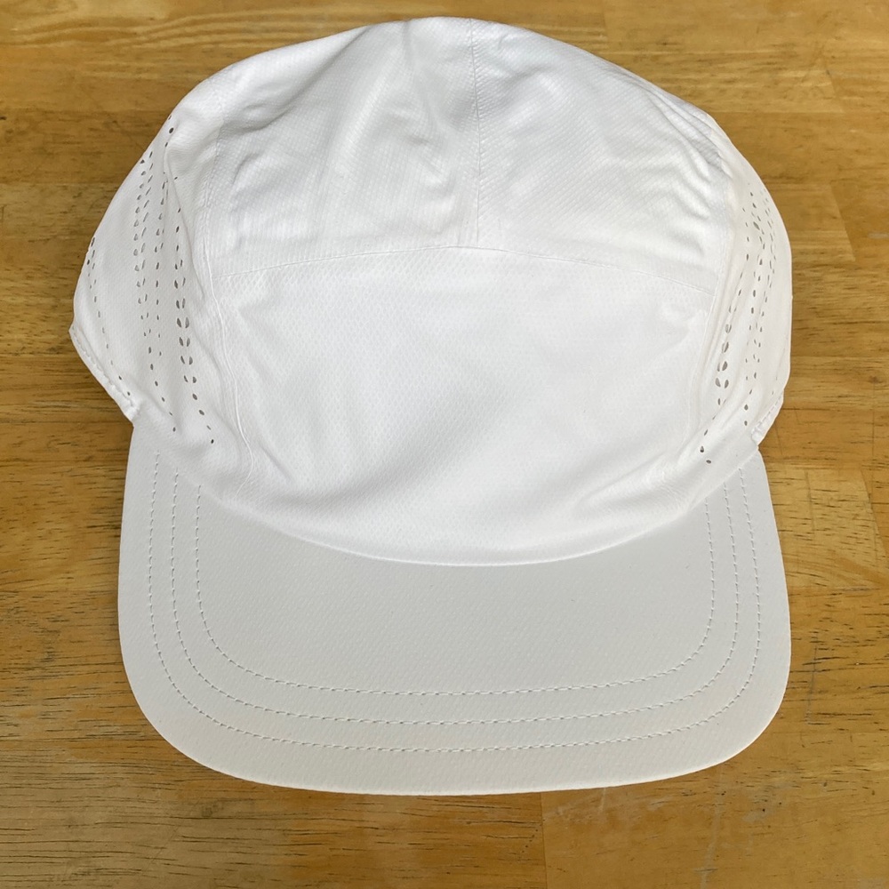 Athleta Ultra Light Run Cap 3.0 White New Clean Gorpcore